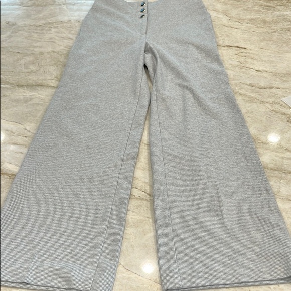 Ann Taylor | The Full Length Knit Wide Leg Pants | Herringbone Grey | Medium - Picture 2 of 11